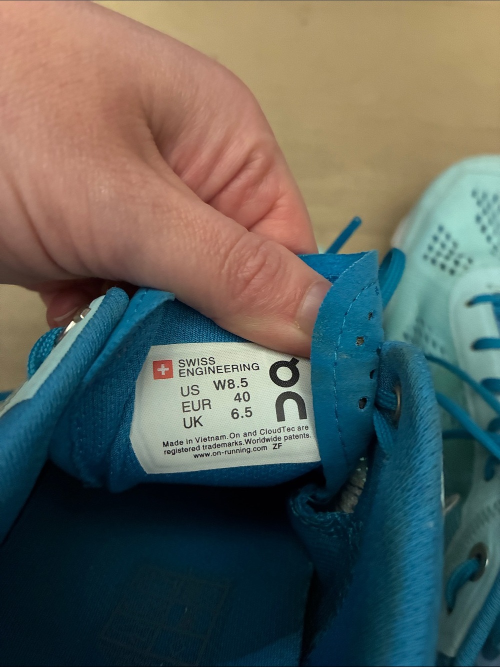 On Running Women's Athletic Shoes in Teal Blue - Picture 2 of 8